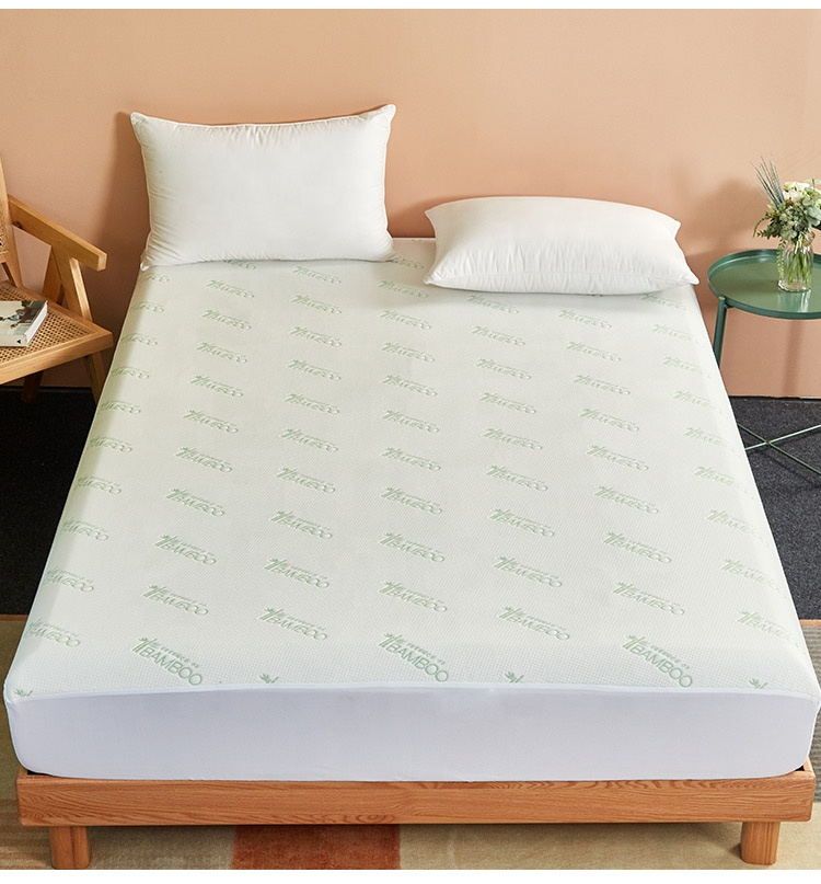 NATURAL BAMBOO COOLING MATTRESS PROTECTOR