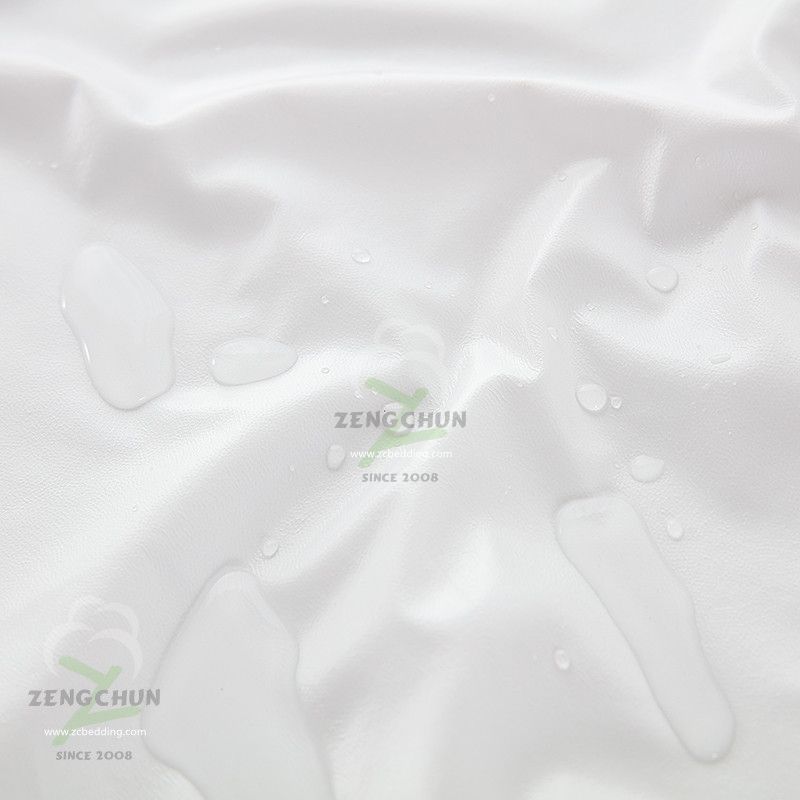 Basic waterproof mattress encasement